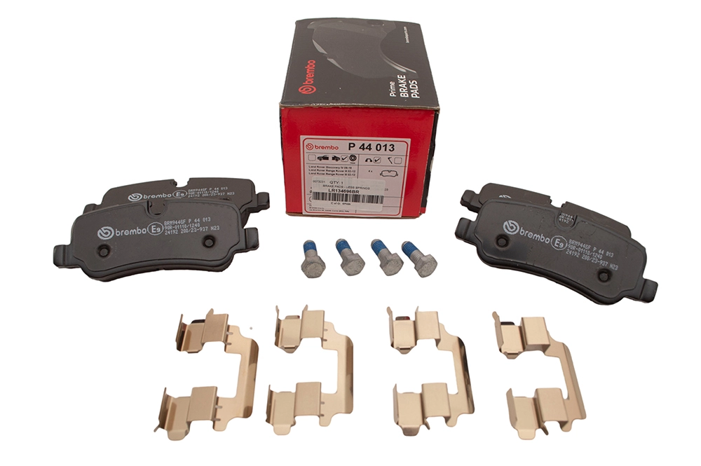 LAND ROVER DISCOVERY 3 2.7 TDV6 REAR BREMBO BRAKE KIT INCLUDING X2 DISCS, BRAKE PADS AND WEAR SENSOR