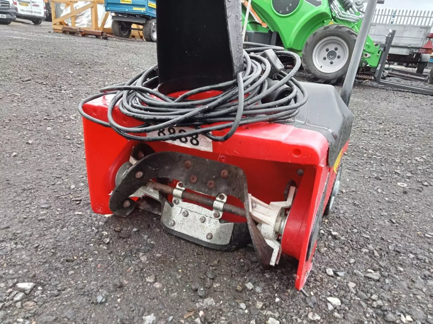 Electric snow blower