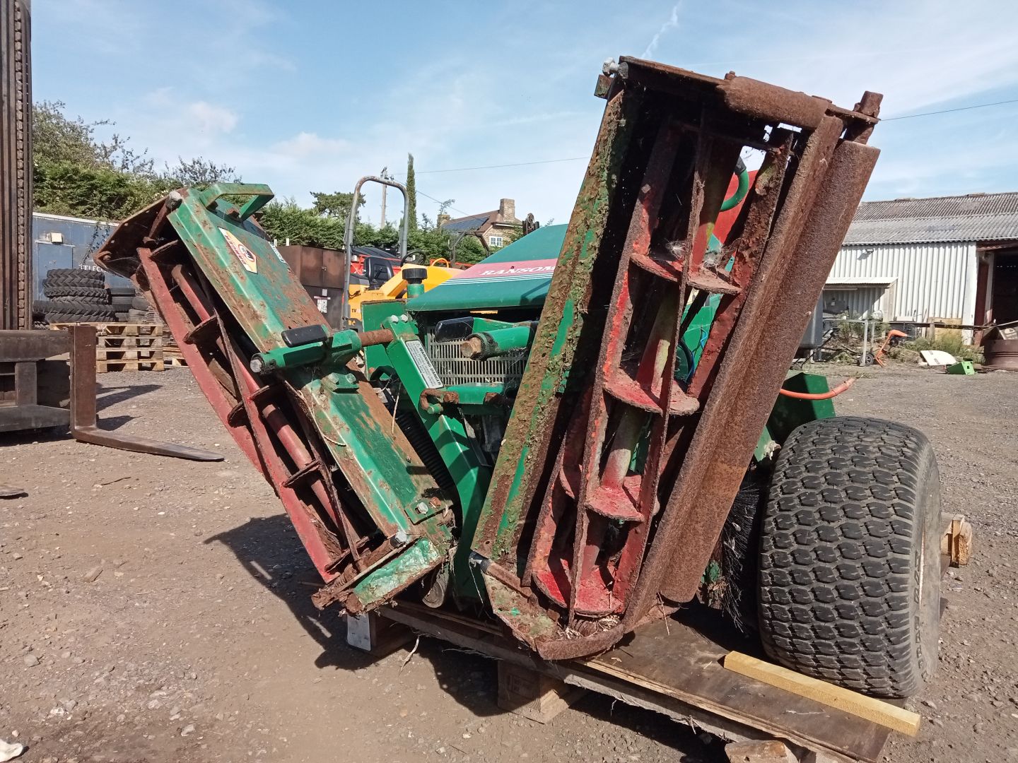 Used Ransomes triple 18