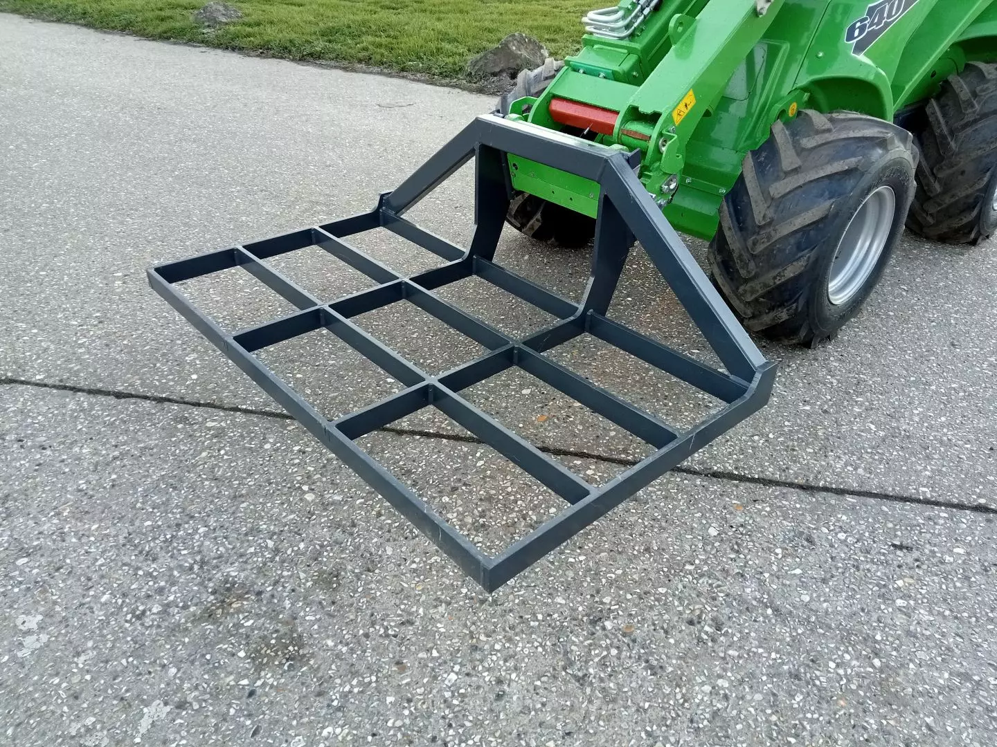 Avant leveller