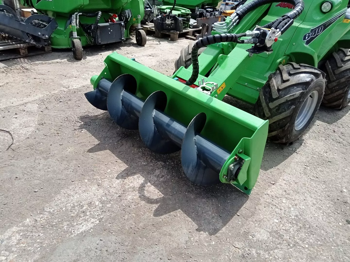 Used Avant feed mover screw