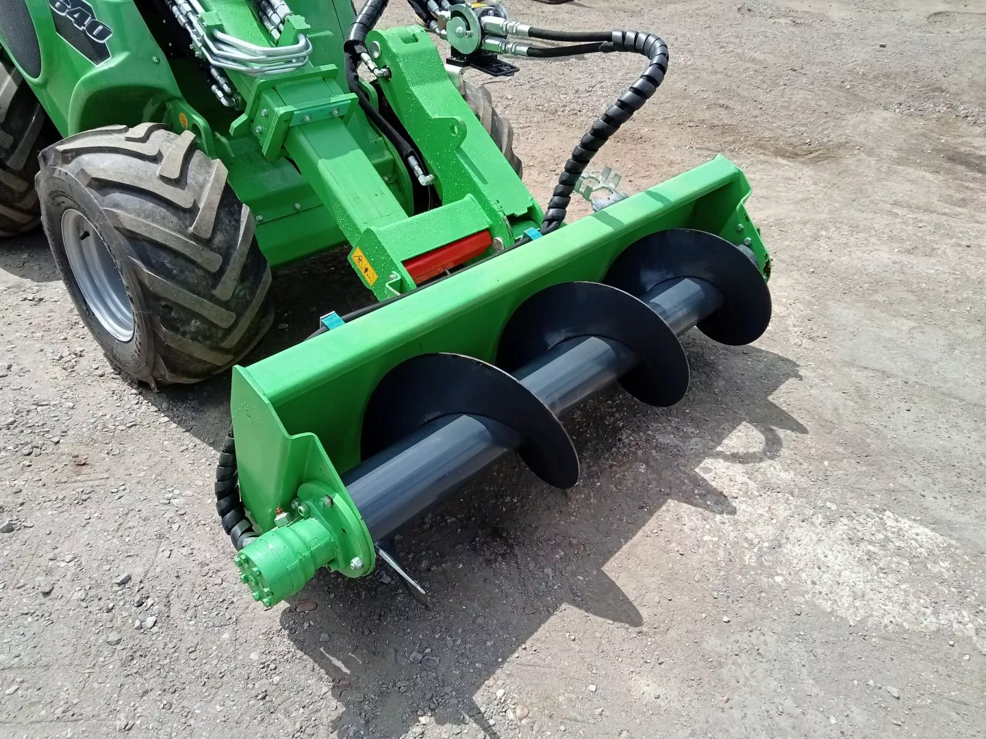 Used Avant feed mover screw