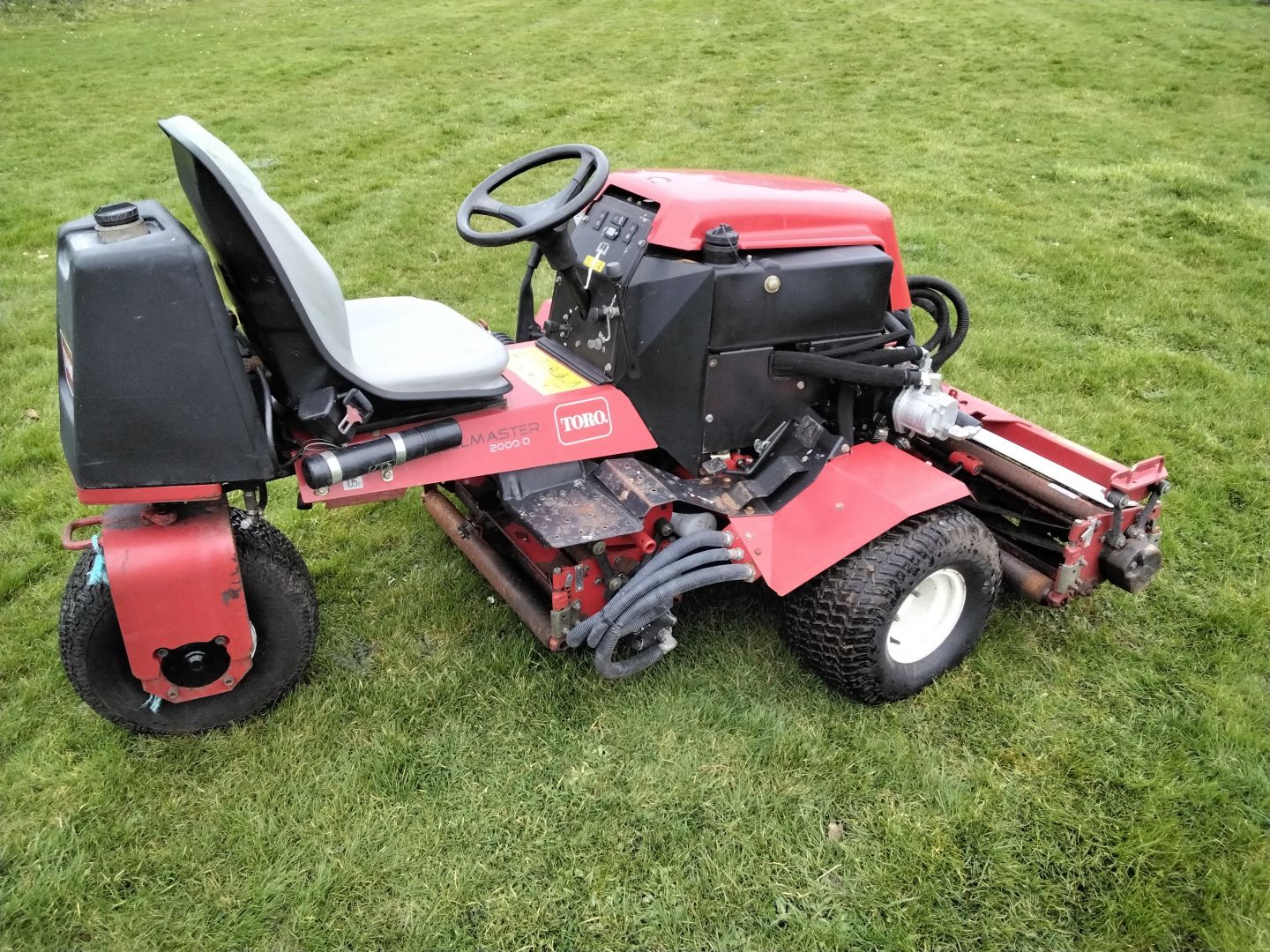 Toro 2000d deals