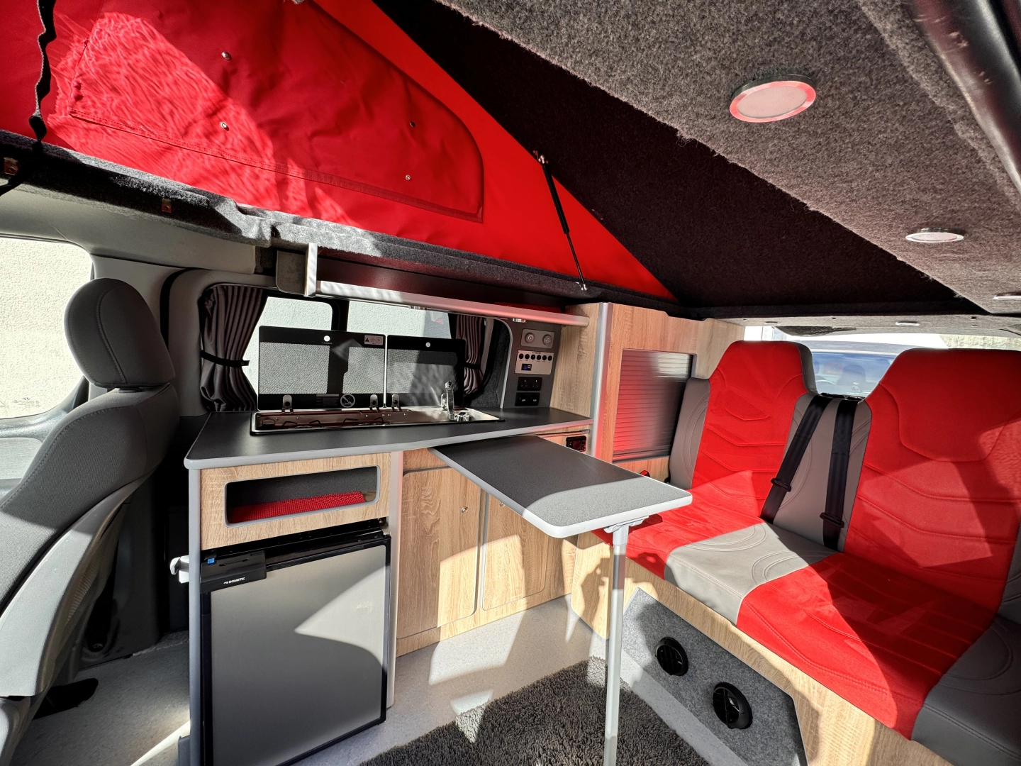 Hyundai i800 campervan Automatic 2016