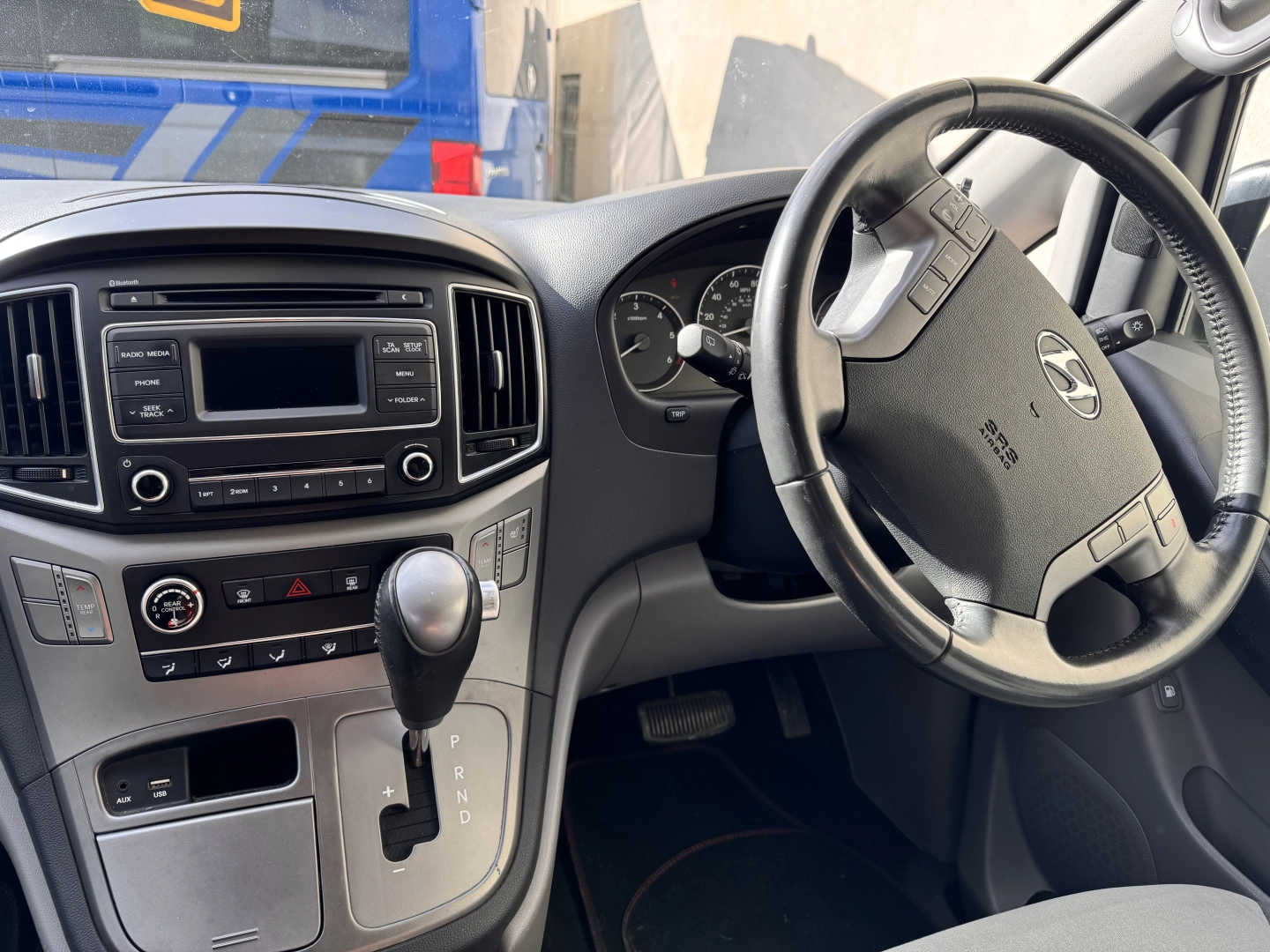 Hyundai i800 campervan Automatic 2016