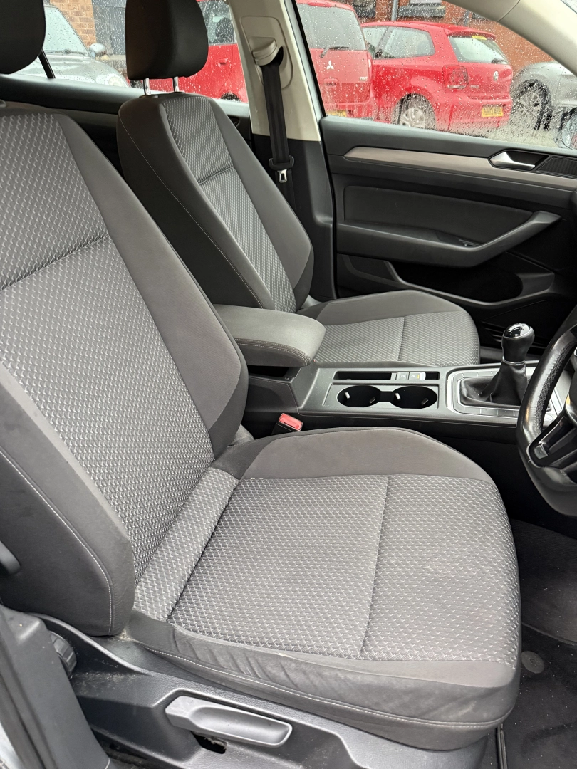 VW Passat 1.6 tdi estate 2016