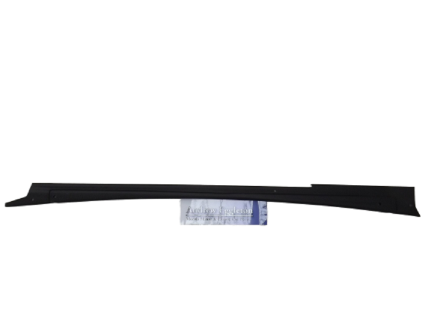 RH OUTER UNDER SILL 2DR